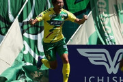 ジェフ千葉、新井一耀2ゴールで東京Ｖに3-1勝利し7戦無敗！終盤GK新井章太が一発退場　J2第23節（関連まとめ）