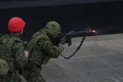自衛官候補生、取り押さえられた際も発砲…無断で小銃に弾倉を装填！