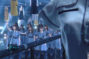 【日向坂46】TAKAHIRO先生も参戦！貴重な欅坂46『世界には愛しかない』パフォーマンス披露の様子がこちら！【MUSIC BLOOD】