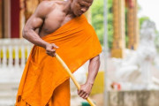 【画像】タイの僧侶の筋肉、ヤバすぎる