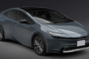 新型のプリウス普通にカッコ良くないか？