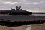 ウクライナ、ロシアからゲットしたT-90Mをバラして改造