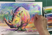 【神業】おじいさん「えー、100均のクレヨンで今日はお絵描きして遊びます。アフリカの大きな動物を描くよ」