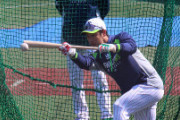 ヤクルト小川＆古賀、早出バント練習…前夜好機バント失敗で即対策