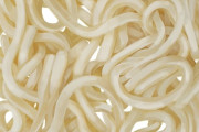 丸山画伯がうどんを描くと、こうなります