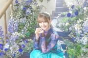 【乃木坂46】 中村麗乃も青のお花たちもとっても綺麗！