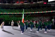 【開会式選手入場】スタジアムに入り深々とお辞儀をしたアイルランド選手団、各国から賞賛の声が続々