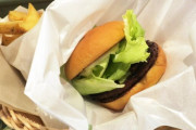 ハンバーガー「肉、野菜、炭水化物バランスよく摂取出来ます」←最高の健康食やろ・・・