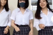 【画像】体育後、いろんな所が汗漏れしちゃっとる女子高生ｗｗ
