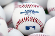 ＭＬＢの公認球が２・８グラム軽量化