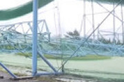 【動画】 奈良のゴルフ練習場、高さ45mの支柱が根本から倒壊の惨事… 関係者絶句「こんなことになるなんて…」