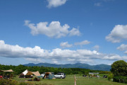 【裾野市】大野路ファミリーキャンプ場【動画】富士遊湯の里、大野路に広がる広大な芝のキャンプ場♪