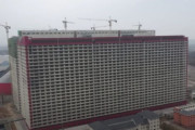 26階建てビルの中にブタ数十万頭─中国で「超高層養豚ビル」が操業開始