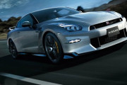 ついに終了する日産R35GT-R　国産最強モデルの伝説
