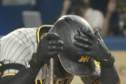 【阪神】ロハス見逃し三振に頭を抱えるｗｗｗｗｗｗｗｗｗ