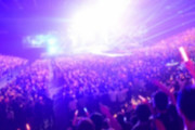 政府、イベント人数制限を再び強化「イベントは1000人上限、スポーツ観戦は5000人まで」