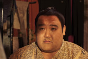 【動画】インドに漂着した力士と青年との友情を描くインド映画が話題に…「SUMO」