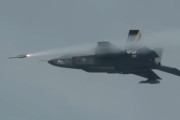 韓国初の超音速戦闘機「KF21 ポラメ」、短距離空対空ミサイルAIM2000の分離試験に成功！
