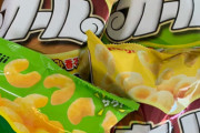 東日本から消滅して5年！スナック菓子「カール」がお土産として人気再燃中！