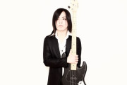 BABYMETALの「イジメ、ダメ、ゼッタイ」MVに出演しているベース骨の正体が判明