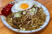 【悲報】埼玉県さん、無理矢理に焼きそばを名物にしようとしてしまう！！
