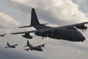 台湾海峡に米軍特殊作戦機MC-130J「コマンドーII」が飛来、はじまるぞ！！！