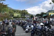 バイク乗ってるとジジイが何CCとか聞いてくるけど