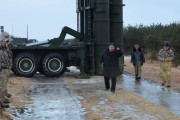 北朝鮮、新型長距離対空ミサイルの発射実験を実施…約200キロの高高度目標に命中！