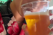 佐々木莉佳子ちゃんの昼飲み姿が大人の色気全開な件