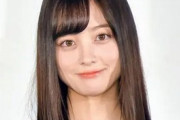 【画像あり】橋本環奈の“どこかで見たことのある名探偵”姿が話題「どっかで見た腕時計だ」
