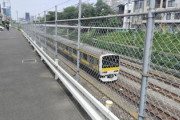 【東京】線路にごみ投げ入れのイタズラで電車遅延で5千人に影響→「くそガキか？」→ネパール国籍（25）でした