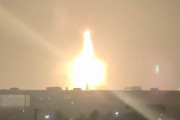 【動画】中国、今度は製鉄所の高炉が爆発！巨大な火柱が天に昇り燃焼し続ける！