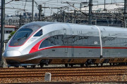 最高時速450キロの高速列車「CR450」、2025年に運用開始…中国国家鉄路集団！