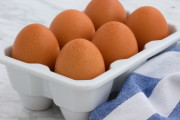【朗報】日本産の卵が海外で人気へ…6個入り1000円でも購入してくれる模様