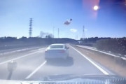 【車載】茨城の常磐道でペットボトルを投げつけてくるあおり運転が撮影される。
