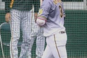 阪神・大山、背中の張りで交代　矢野監督「無理をしないように様子を見ようかと」