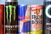 大学生の時、エナジードリンクを飲みまくってた同級生が突然死した。エナジードリンクが手放せない生活を送ることの怖さを思い知った。