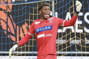 ベルギー最多“1試合平均5.2回”のセービング　21歳・鈴木彩艶はワールドクラスのGKとなれるか