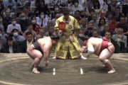 【悲報】大関・貴景勝、前頭15枚目の謎の新人に変化して優勝が物議
