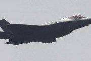 中国人がスイス空軍基地の隣接ホテルを購入　米最新鋭戦闘機F35の監視か