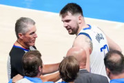 【NBA】ドンチッチ激怒…OKCアリーナで怒涛の「Luka Sucks」が巻き起こる
