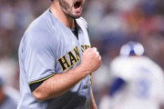 阪神・ハートウィグが来日初登板初勝利　佐藤輝の逆転弾に「本当に興奮した」