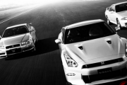 18年の歴史に幕… 日産「GT-R」生産終了！ 「スポーツカーの“頂点”」が消滅！！