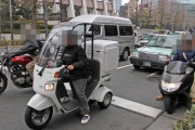 車乗りって、どうせ信号待ちでバイクに抜かれんのにいちいちまた抜かしに来るの？？