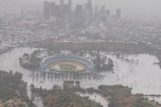 【海外の反応】ハリケーンヒラリーで水没したドジャースタジアム【MLB】