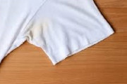 【体から何が出る？】夫のTシャツは脇下だけ黄ばむ…何の分泌物か？