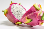 ドラゴンフルーツとかいう見た目60点　味3点の果物