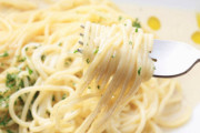 【悲報】人気スパゲティの1位が「カラボナーラ」になってしまう。