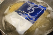 有識者「パスタとレトルトの袋一緒に茹でても味の違いはなかった」