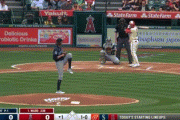 エンゼルス・ウォード先頭打者ホームラン！！！！！！！！！
